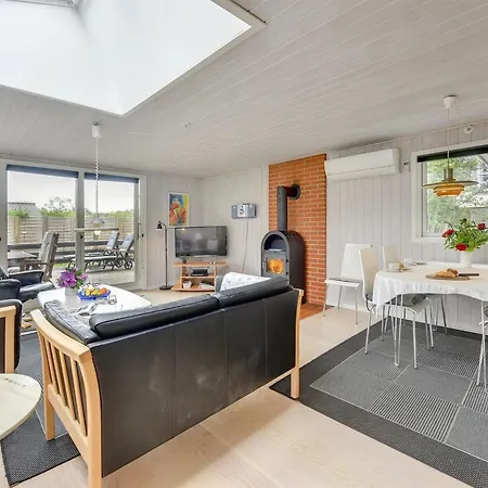 Hildegarde - 900m From The Sea By Interhome Feriehus